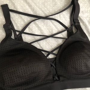 Criss-cross Lightweight sport bra